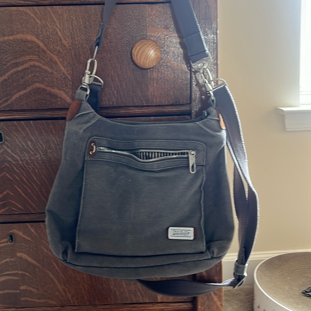 Traveling purse.  10 x 12 x 3. No stains or holes